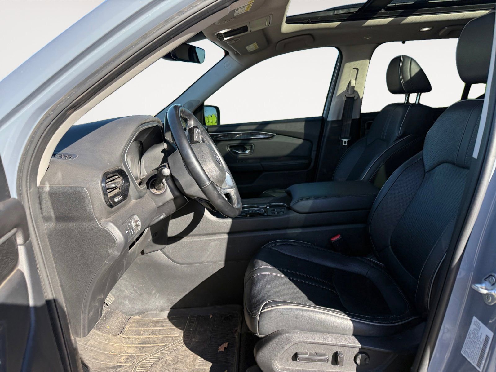 Used 2023 Honda Pilot Elite image 9