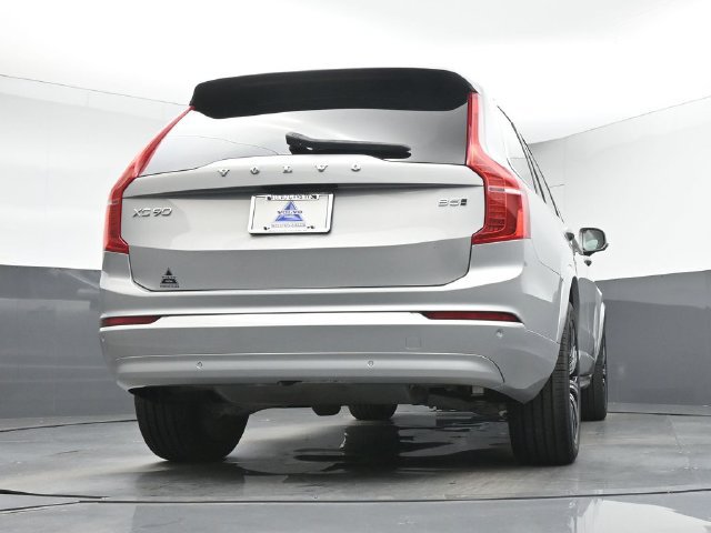Used 2023 Volvo XC90 B5 Core w/ Climate Package AWD/4WD image 40