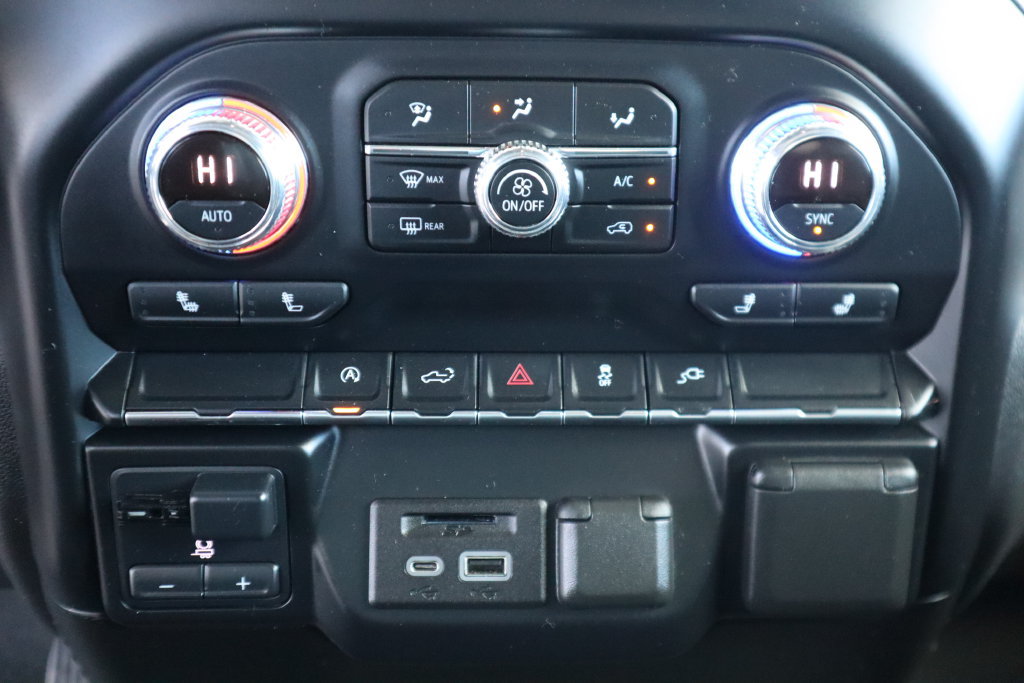 Used 2021 GMC Sierra 1500 SLT RWD image 16