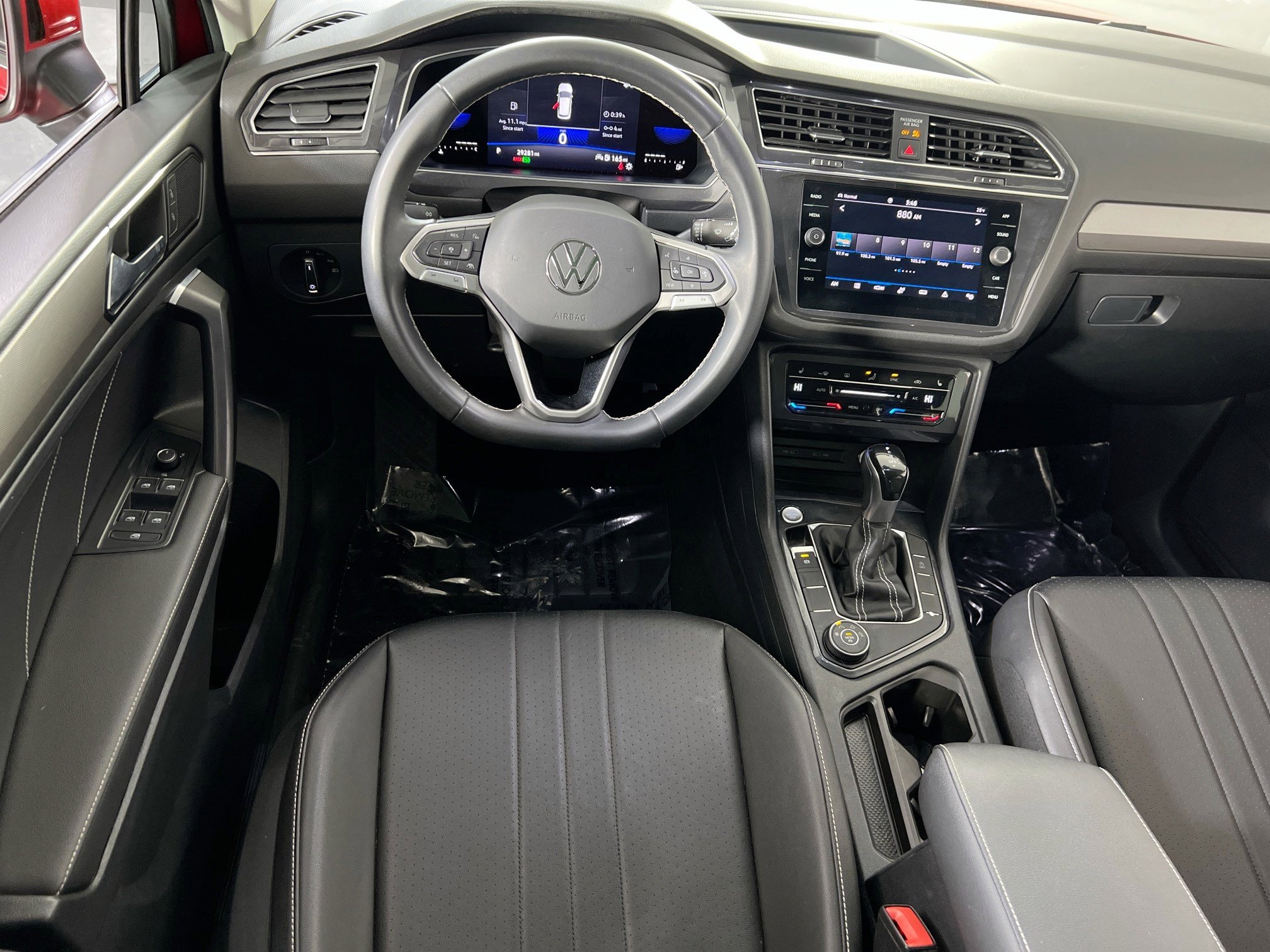 Used 2022 Volkswagen Tiguan SE image 22