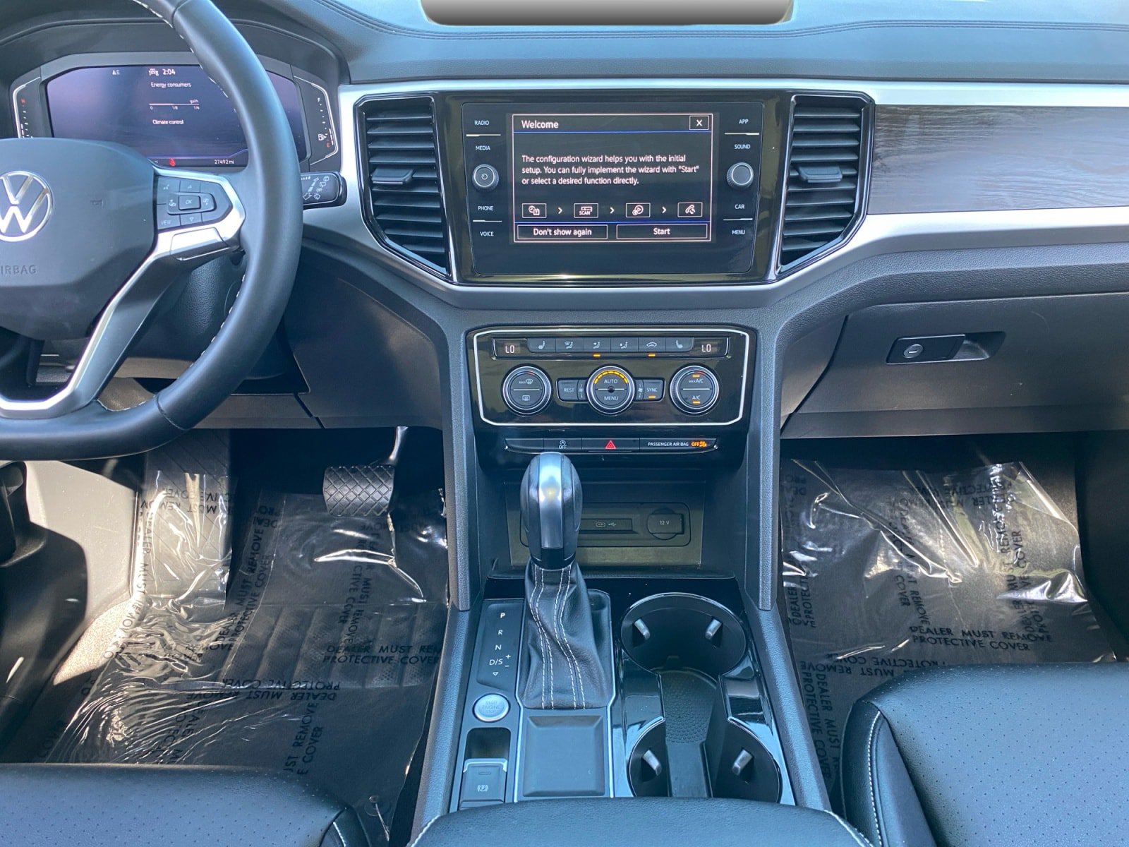 Used 2023 Volkswagen Atlas SE w/ Panoramic Sunroof Package FWD image 11