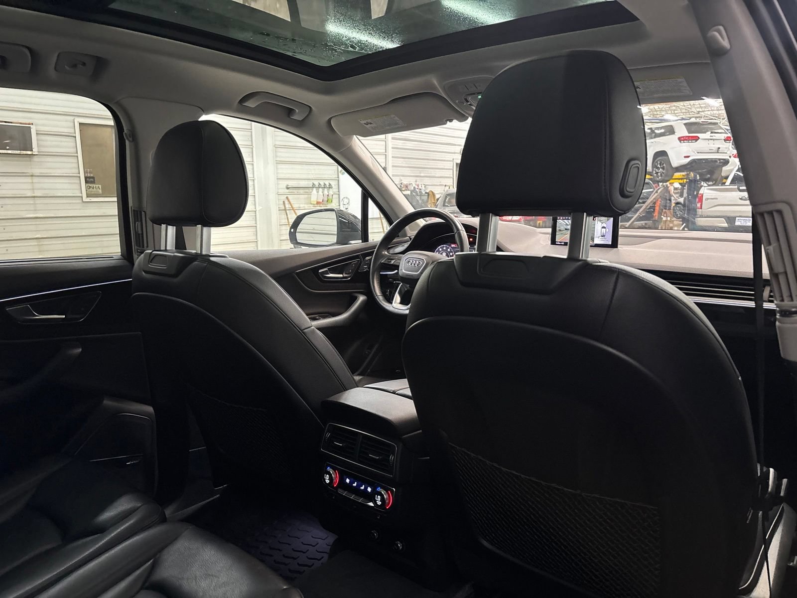 Used 2019 Audi Q7 3.0T Premium Plus w/ Premium Plus Package AWD/4WD image 34