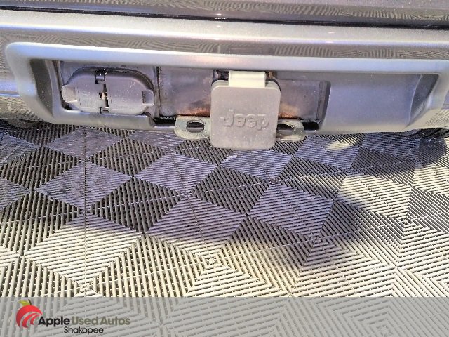 Used 2015 Jeep Grand Cherokee Overland image 9