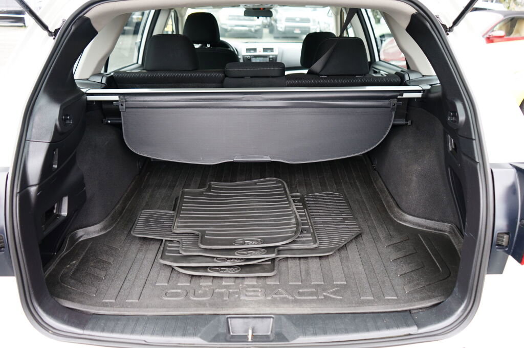 Used 2016 Subaru Outback 2.5i image 5