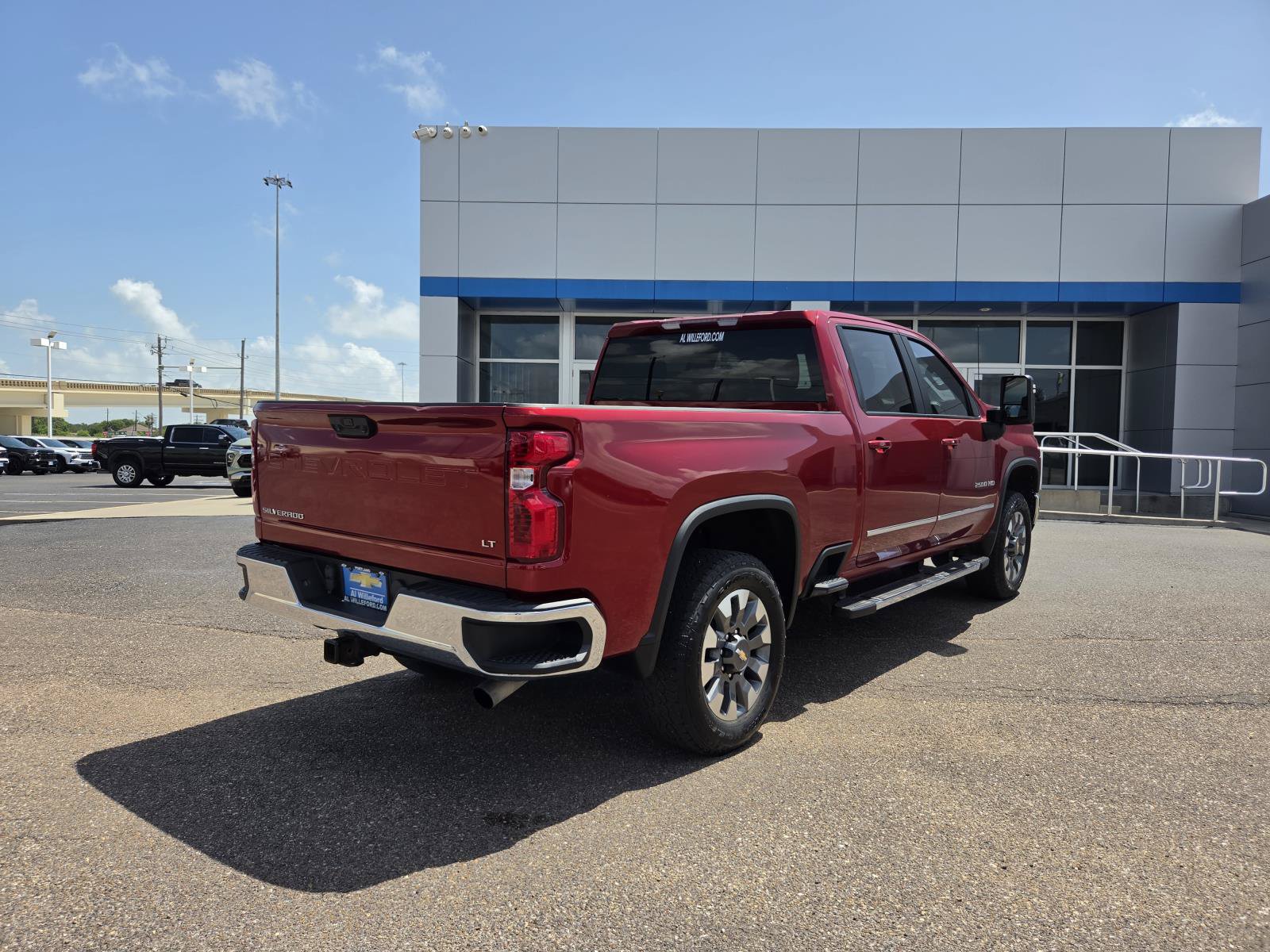 Used 2024 Chevrolet Silverado 2500 LT AWD/4WD image 5