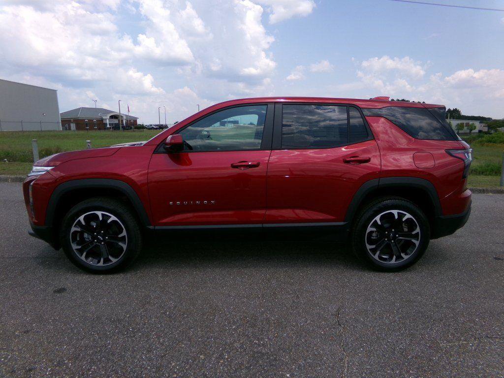 New 2026 Chevrolet Equinox LT w/ Convenience Package II image 3