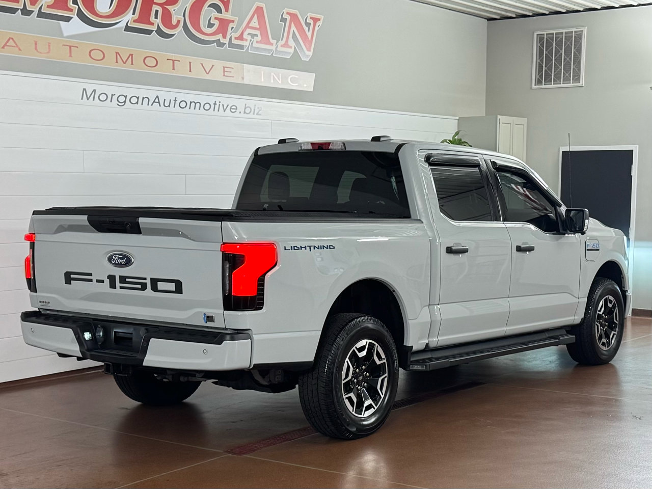 Used 2023 Ford F150 Lightning XLT image 3