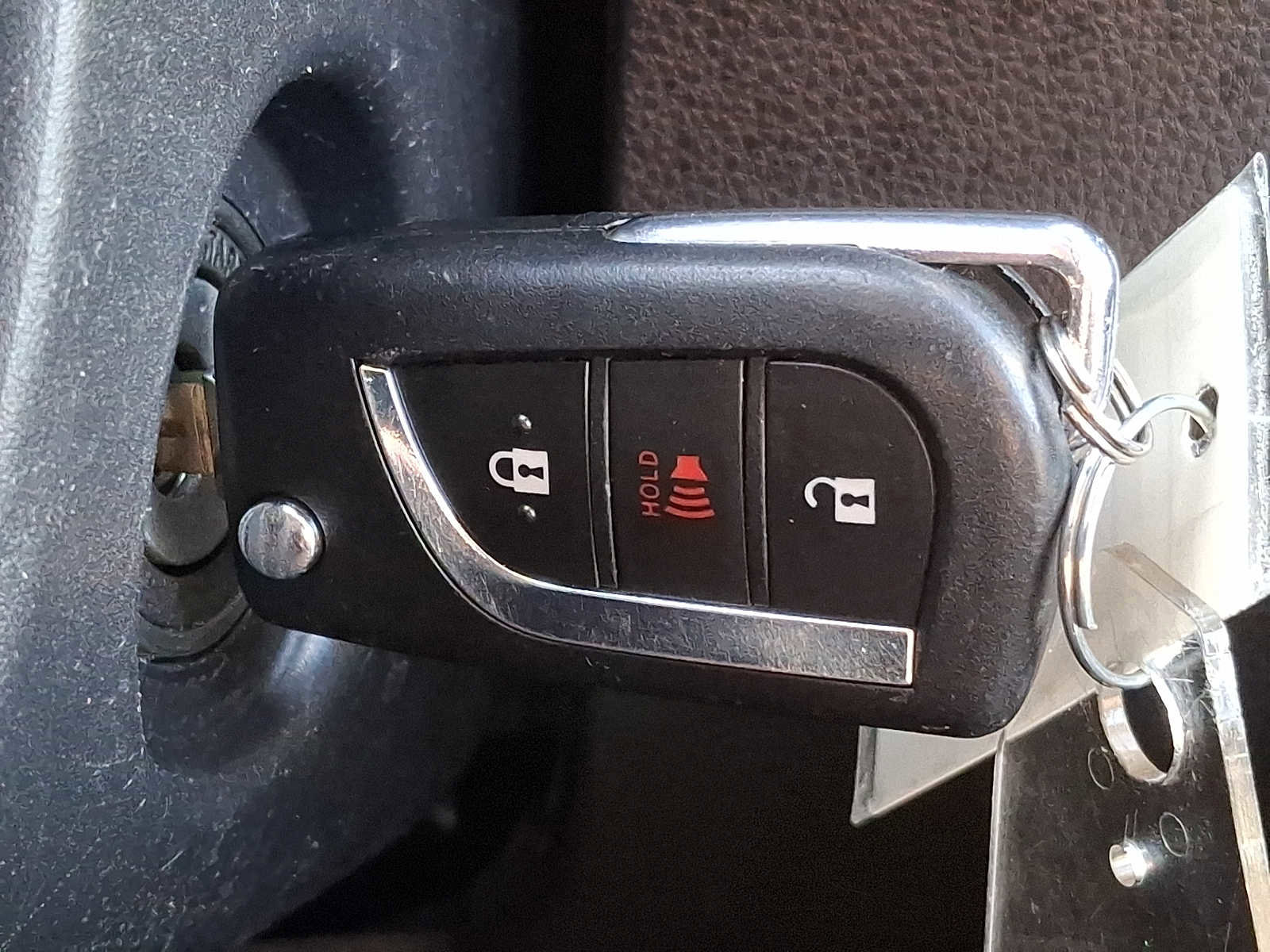 Used 2023 Toyota RAV4 LE image 23