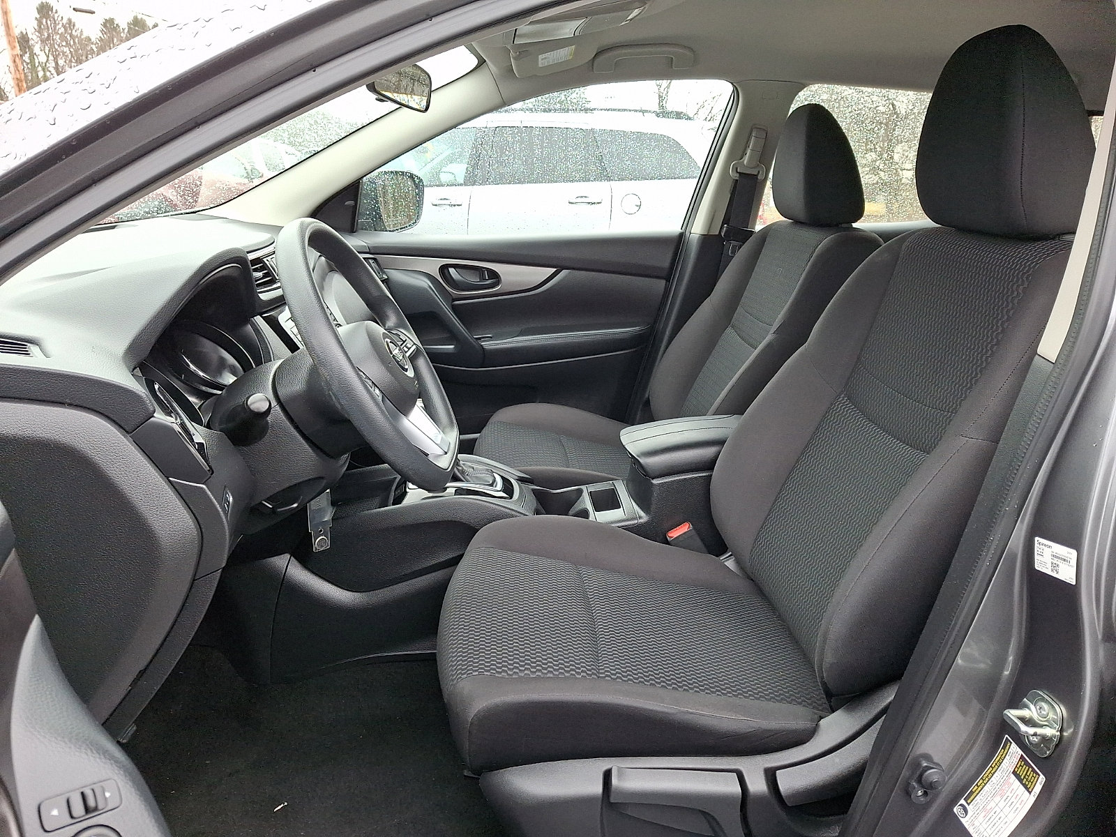 Used 2020 Nissan Rogue Sport S image 13