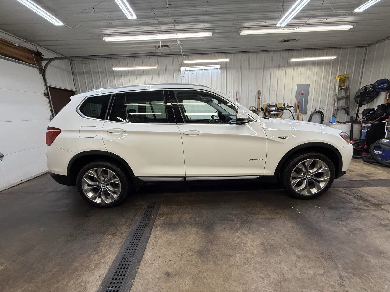 Used 2017 BMW X3 xDrive35i AWD/4WD image 7