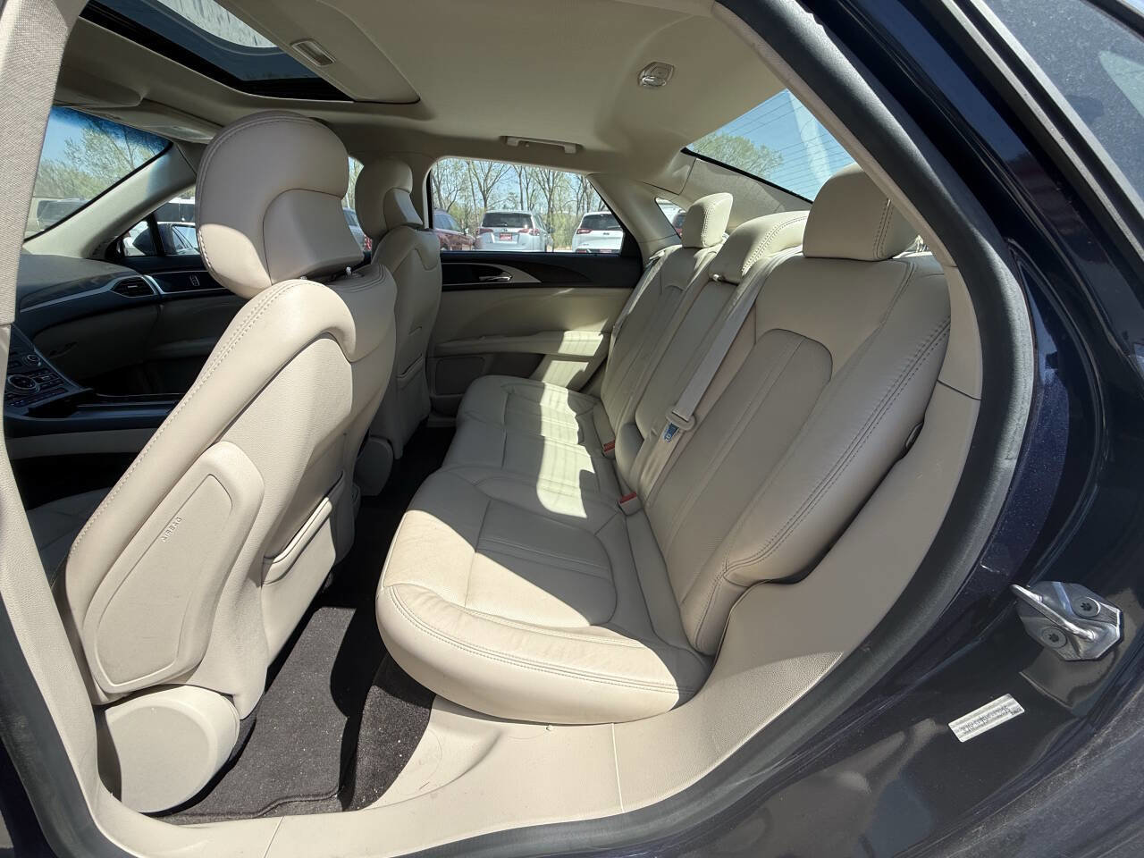 Used 2017 Lincoln MKZ Reserve FWD image 20