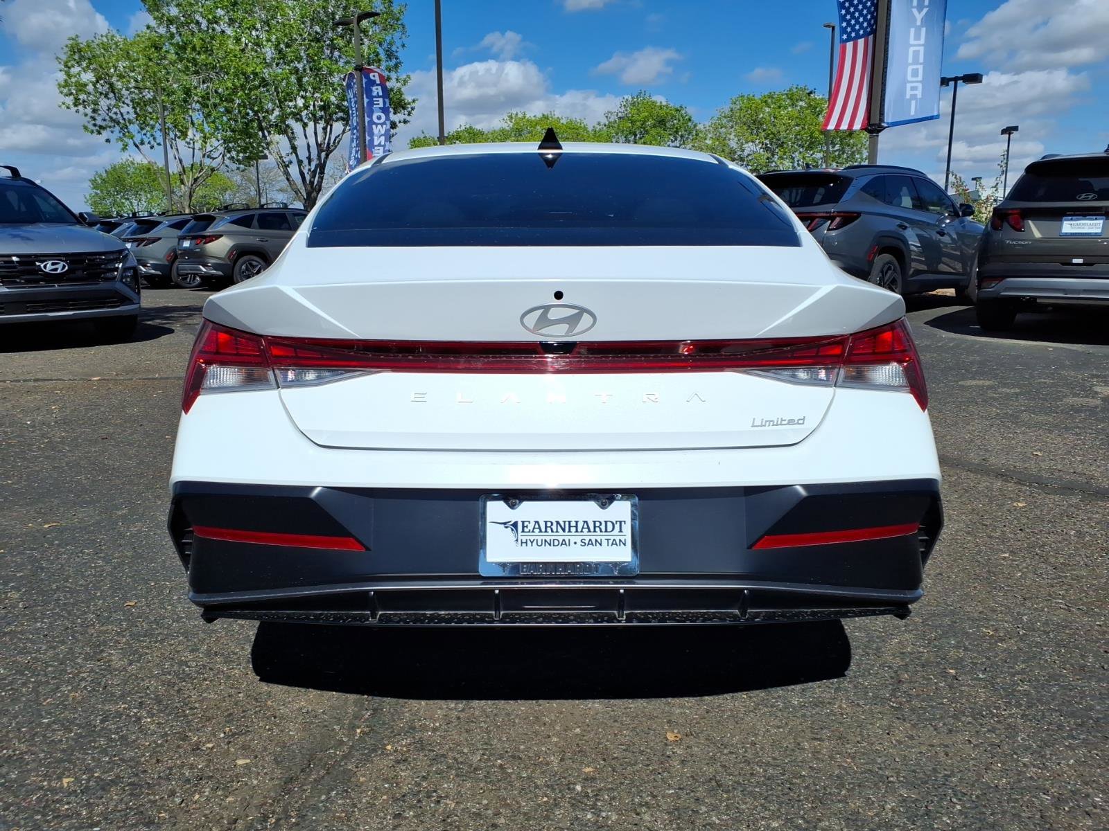 Certified 2025 Hyundai Elantra Limited image 6