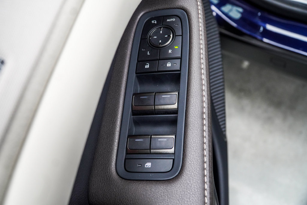 Used 2024 Lexus RX 350 FWD image 38