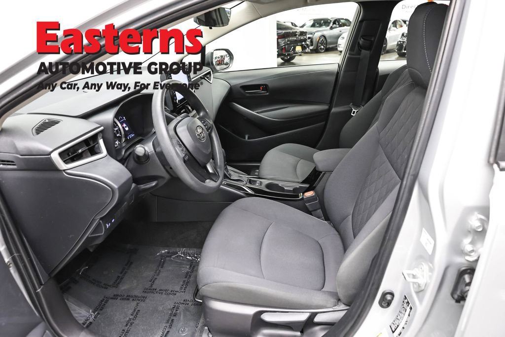 Used 2022 Toyota Corolla LE FWD image 13