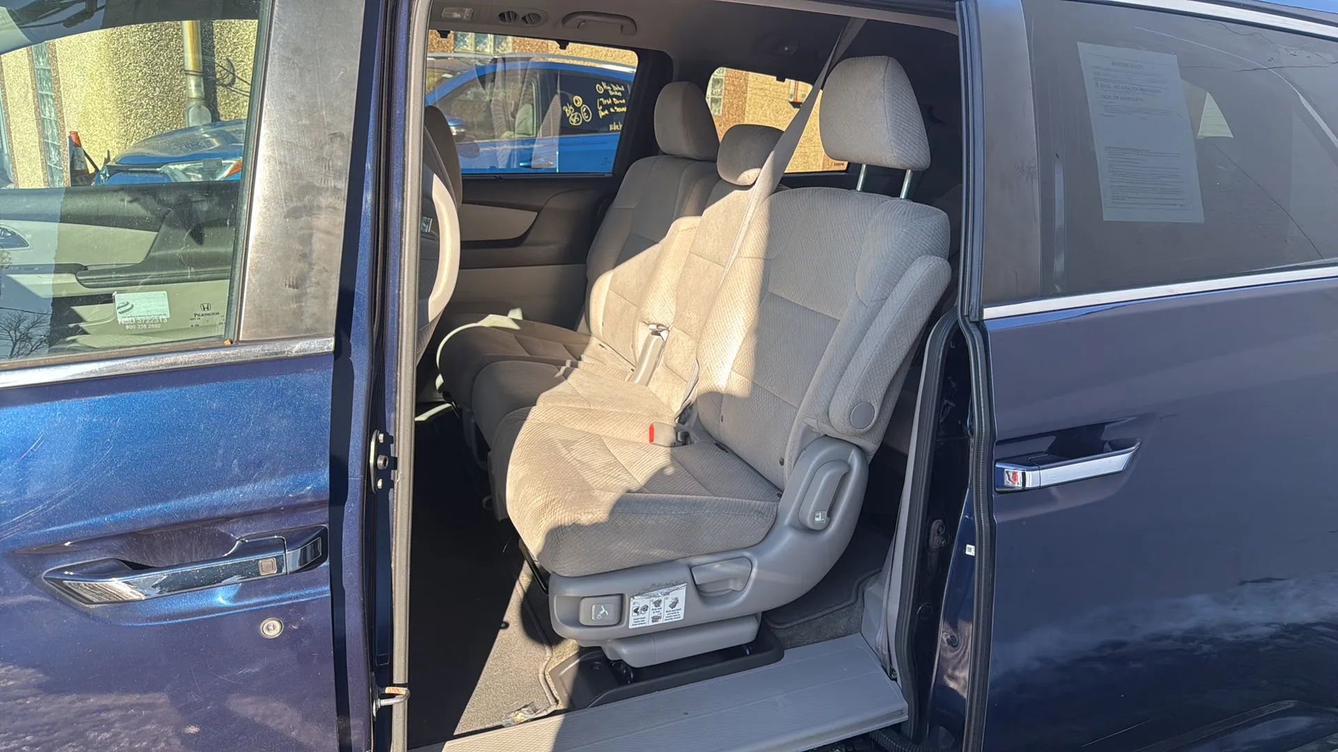 Used 2016 Honda Odyssey SE image 28