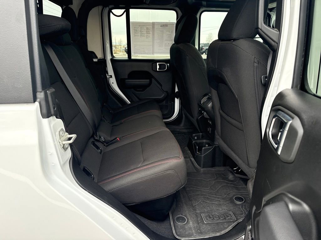 Used 2023 Jeep Gladiator Rubicon w/ Cold Weather Group image 30