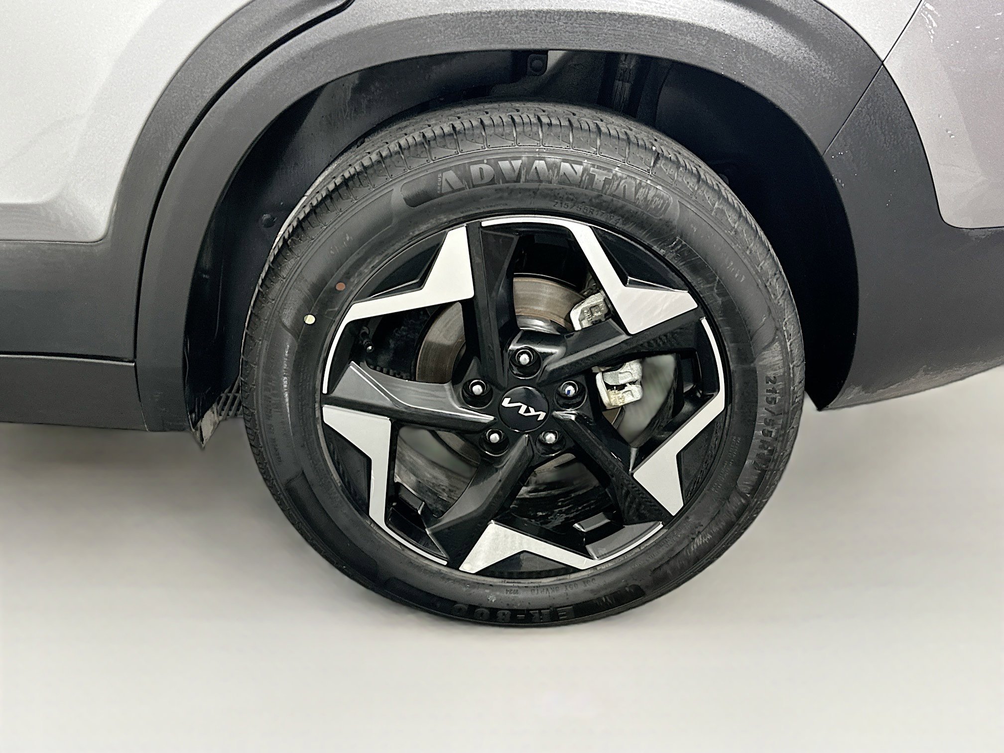 Used 2025 Kia Seltos S FWD image 11