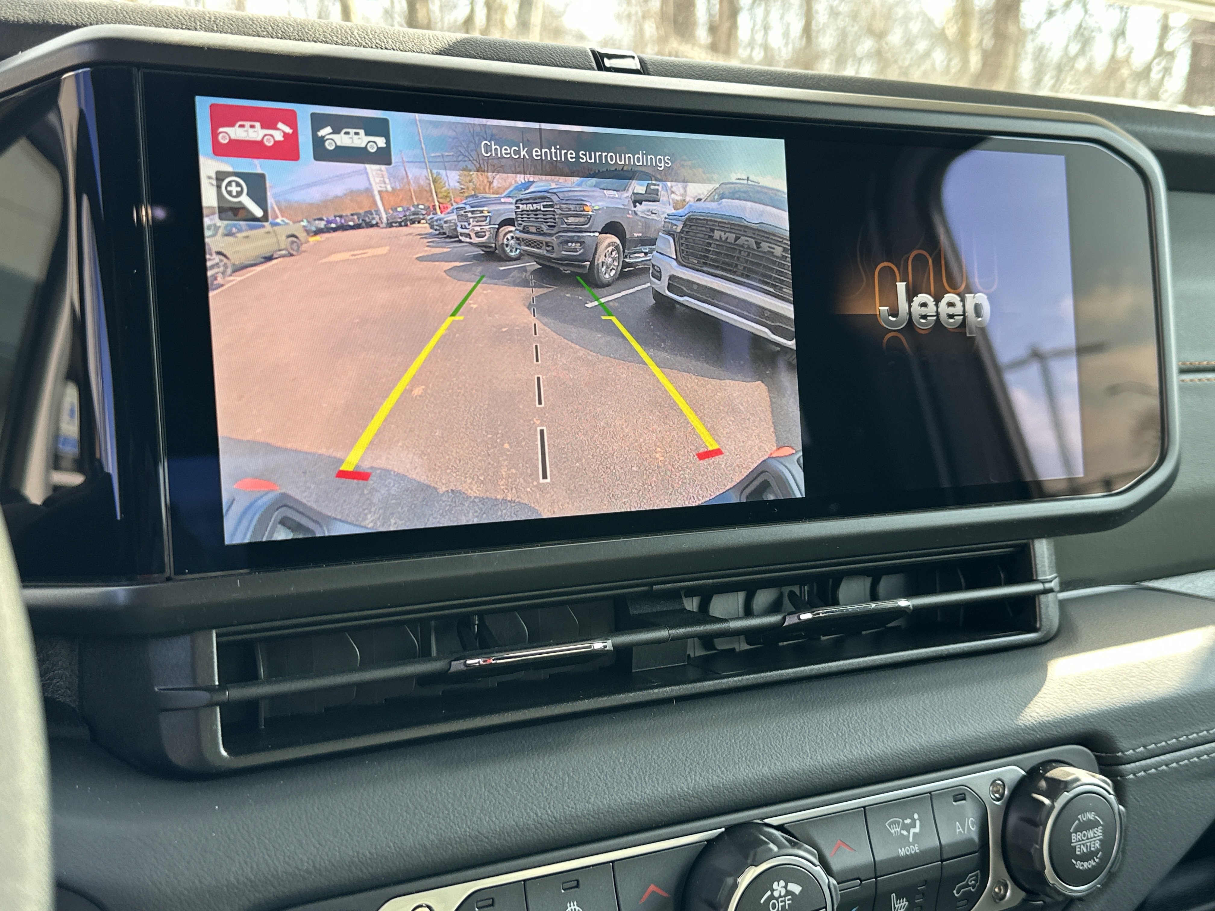 New 2026 Jeep Gladiator Mojave image 8