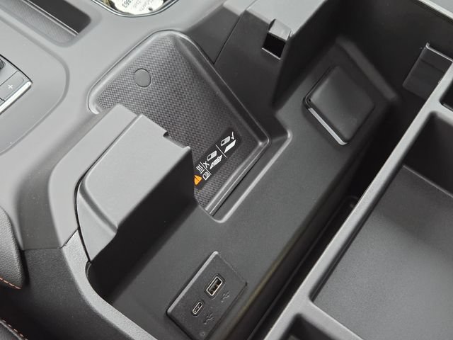 New 2026 GMC Sierra 2500 AT4 w/ AT4 Premium Plus Package AWD/4WD image 38