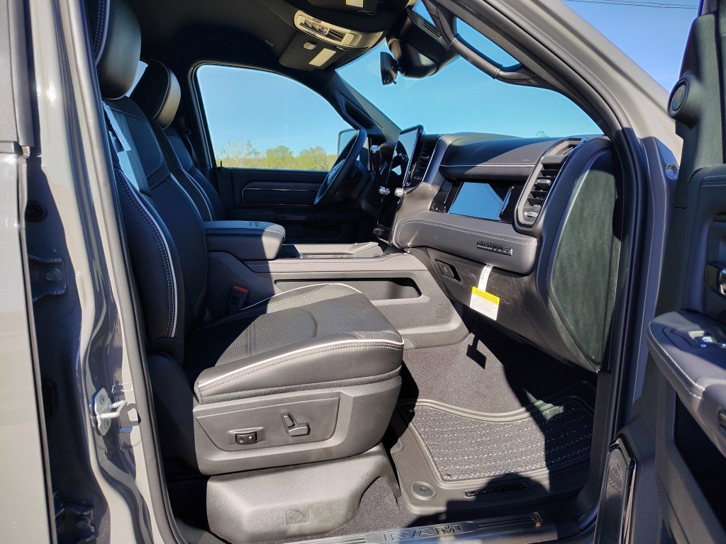 New 2026 RAM 2500 Limited image 31