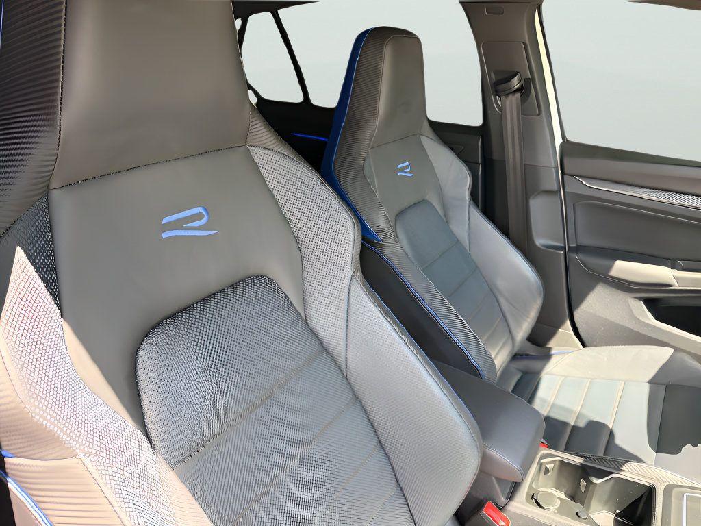 Used 2022 Volkswagen Golf R AWD/4WD image 42