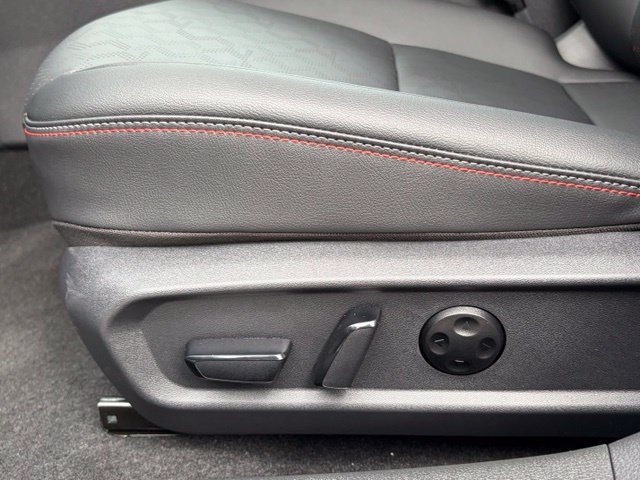 New 2027 Nissan Sentra SR w/ SR Premium Package FWD image 16