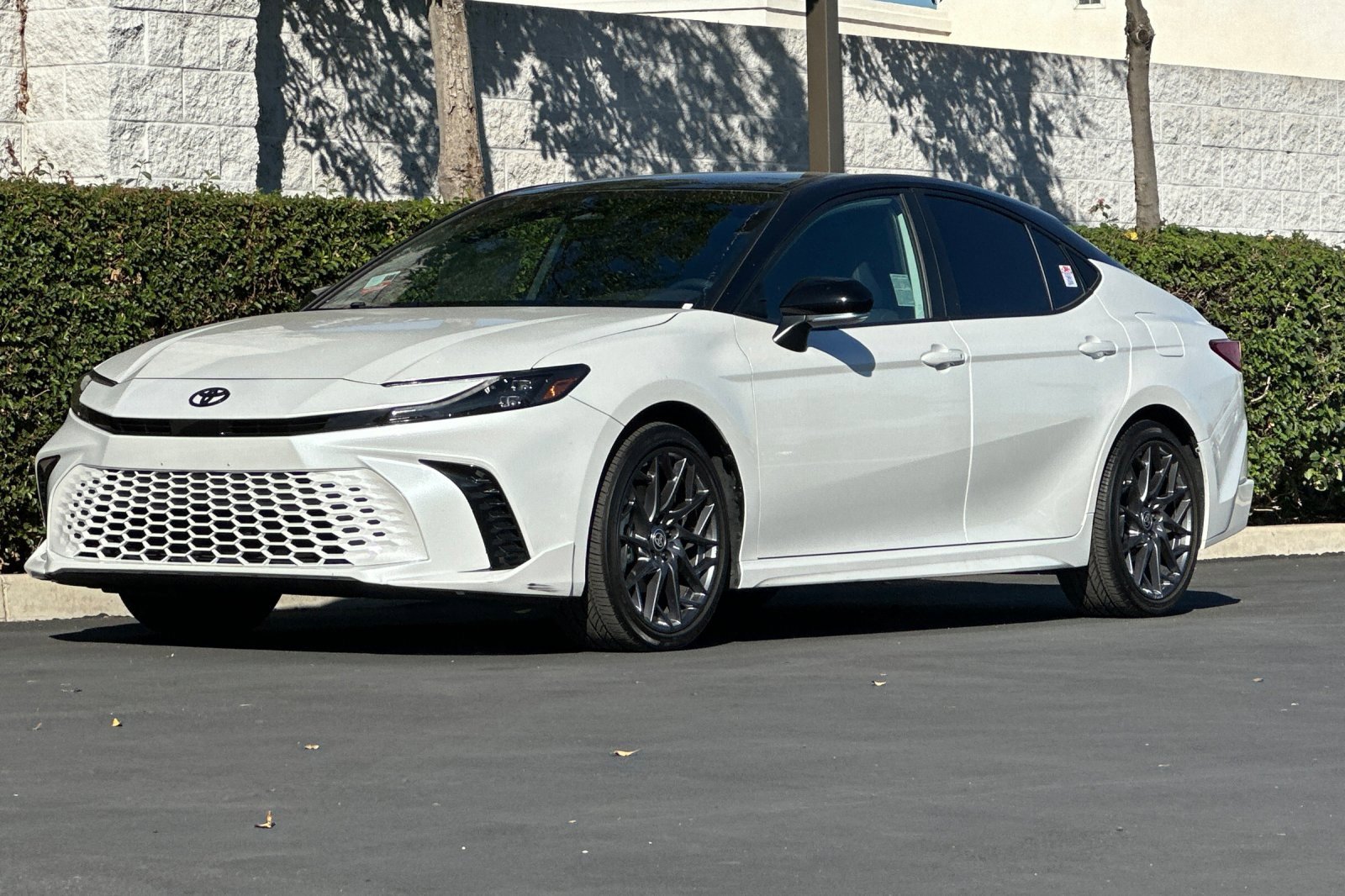 Used 2025 Toyota Camry XSE image 8