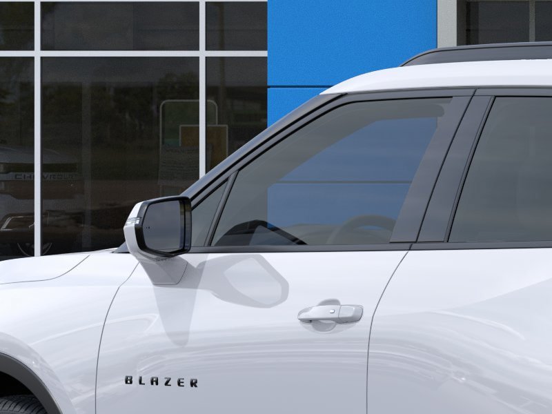 New 2026 Chevrolet Blazer LT w/ LPO, Black Grille Bar Package FWD image 36