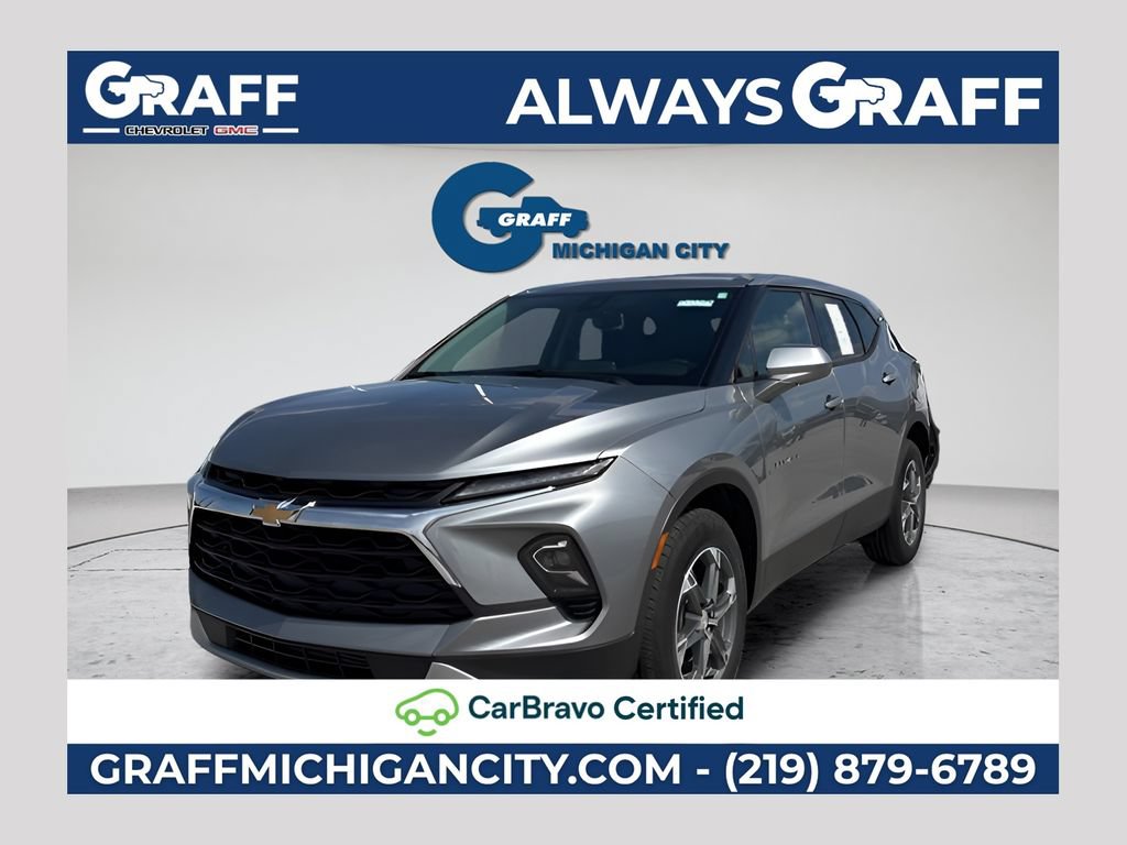 Used 2025 Chevrolet Blazer LT FWD image 1