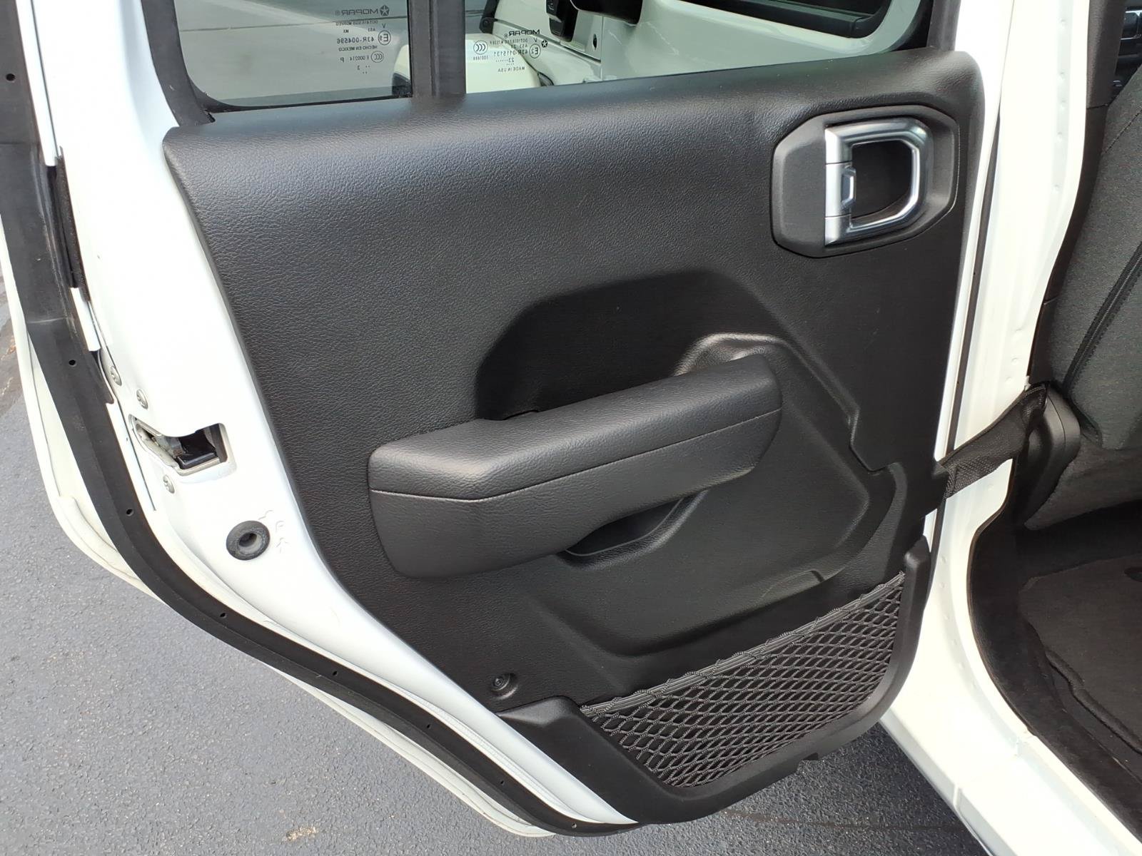 Used 2024 Jeep Wrangler Unlimited AWD/4WD image 17