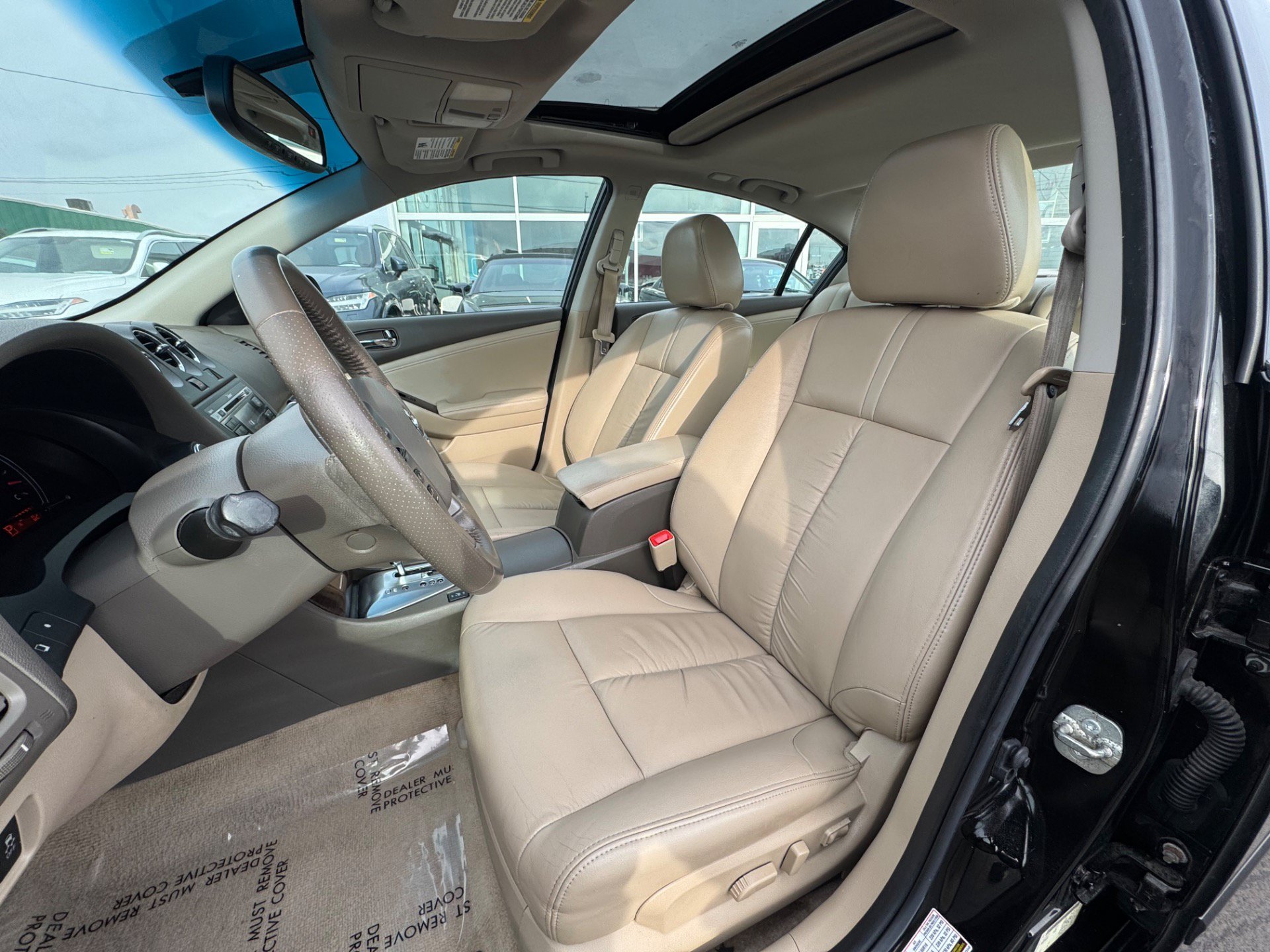 Used 2011 Nissan Altima 2.5 SL w/ 2.5SL Pkg FWD image 2
