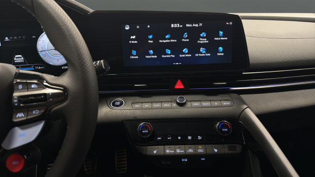 Used 2025 Hyundai Elantra N FWD image 12
