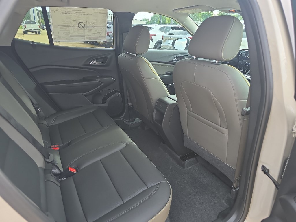New 2026 Chevrolet Trax ACTIV w/ Driver Confidence Package FWD image 16