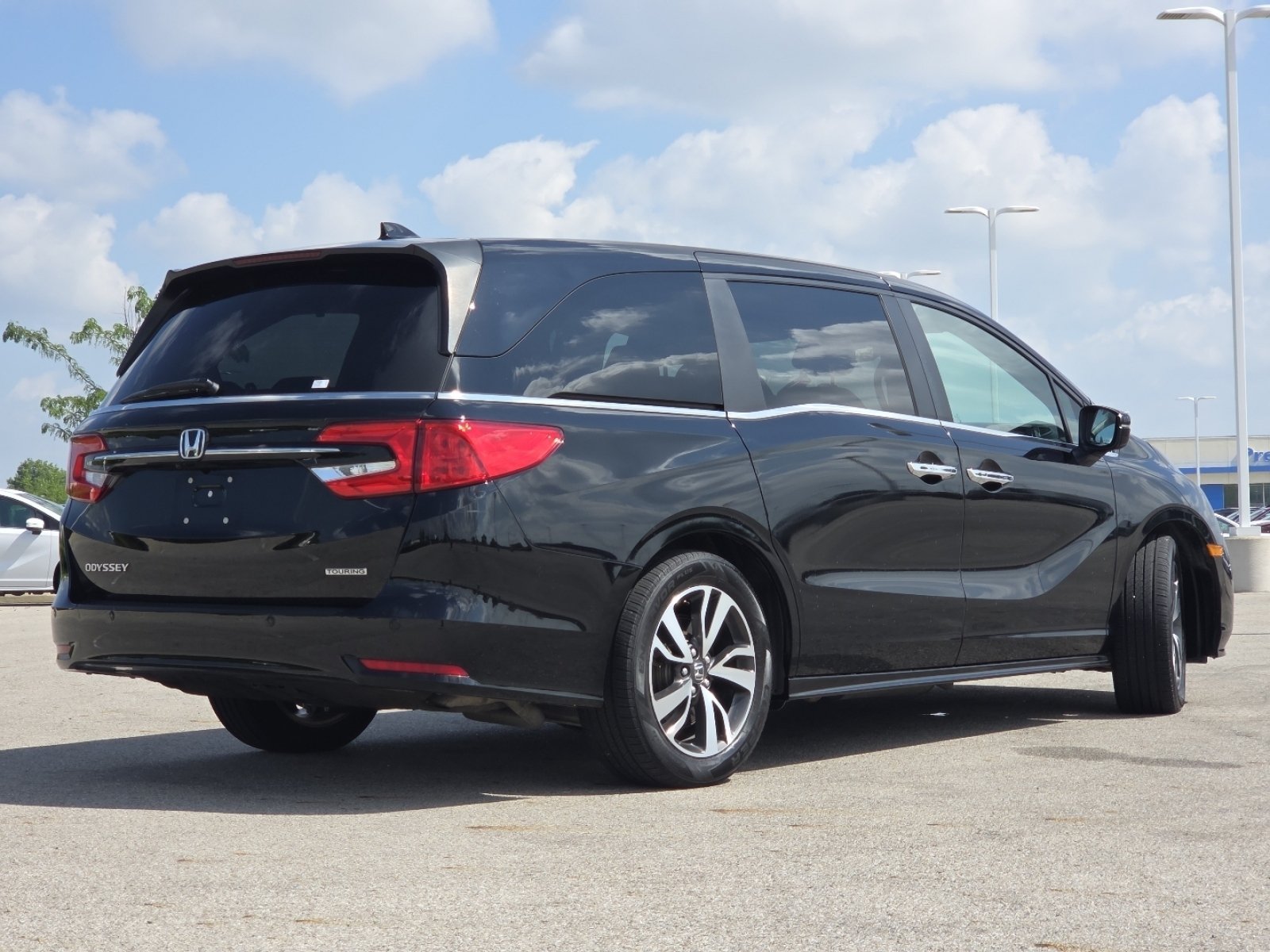 Used 2023 Honda Odyssey Touring image 19