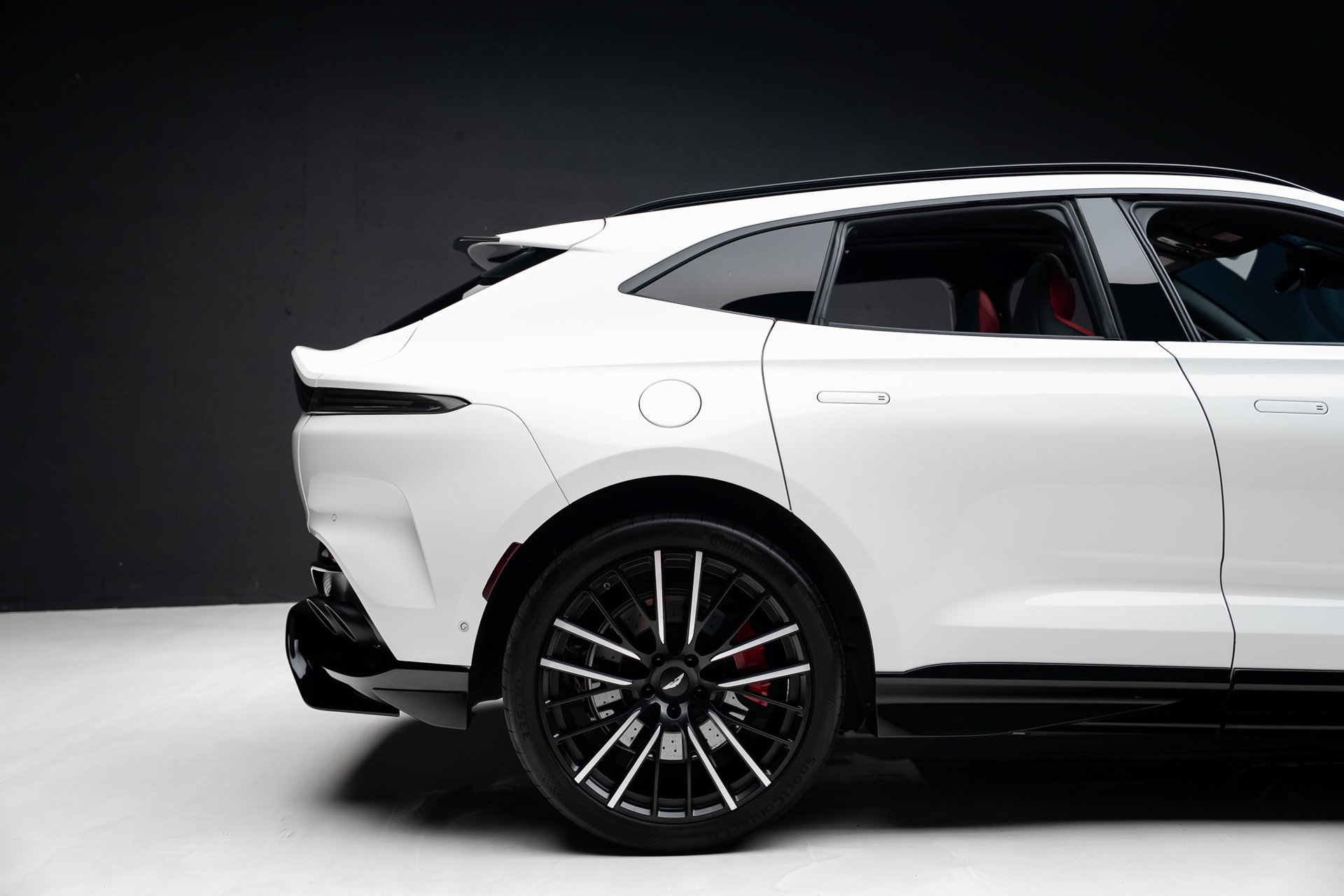 Used 2023 Aston Martin DBX 707 AWD/4WD image 36