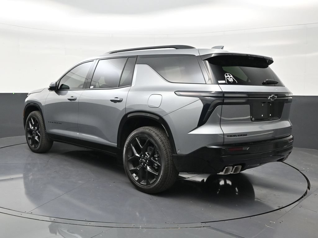 Used 2026 Chevrolet Traverse RS FWD image 3