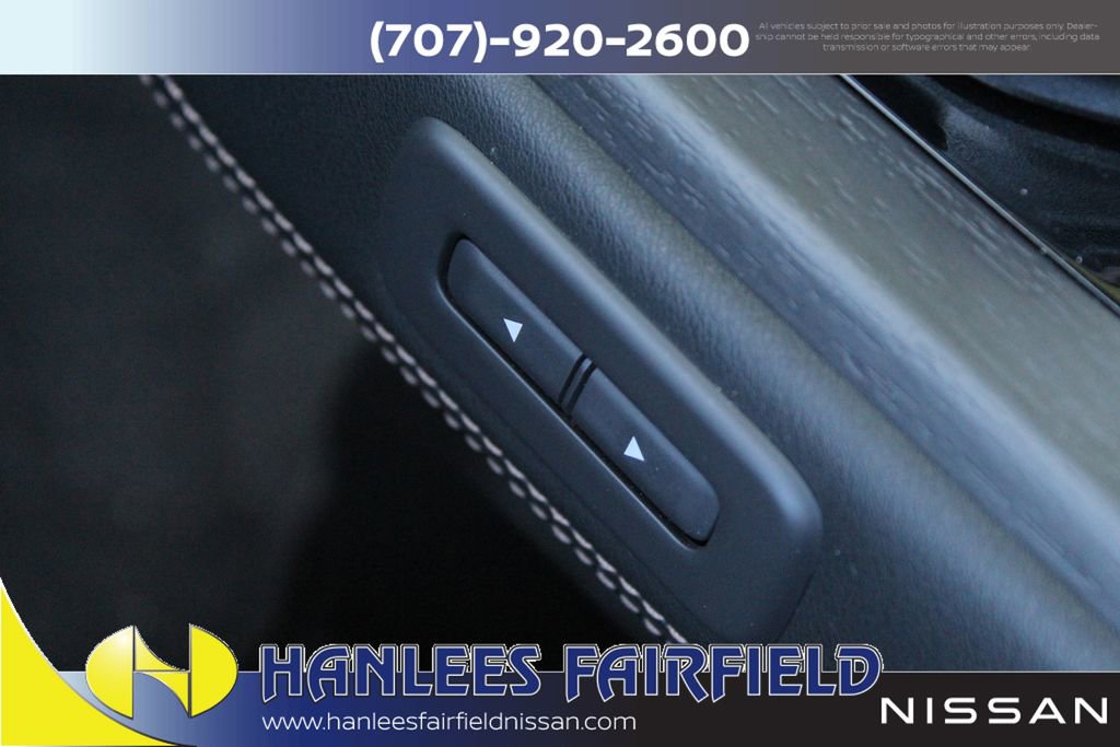 Used 2024 Nissan Ariya AWD image 23