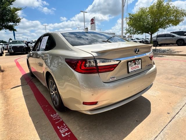 Used 2017 Lexus ES 300h FWD image 9