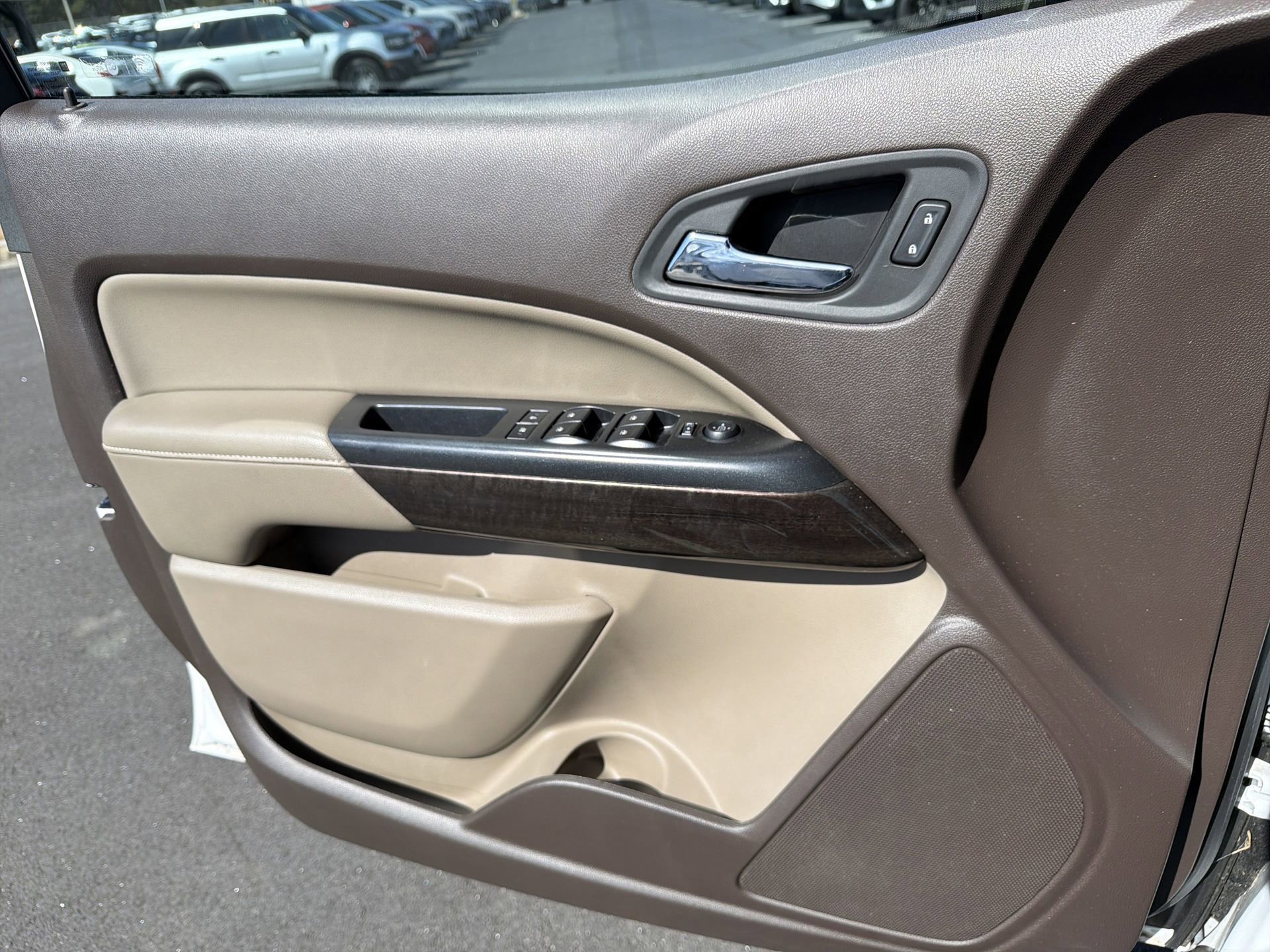 Used 2016 GMC Canyon SLT image 11