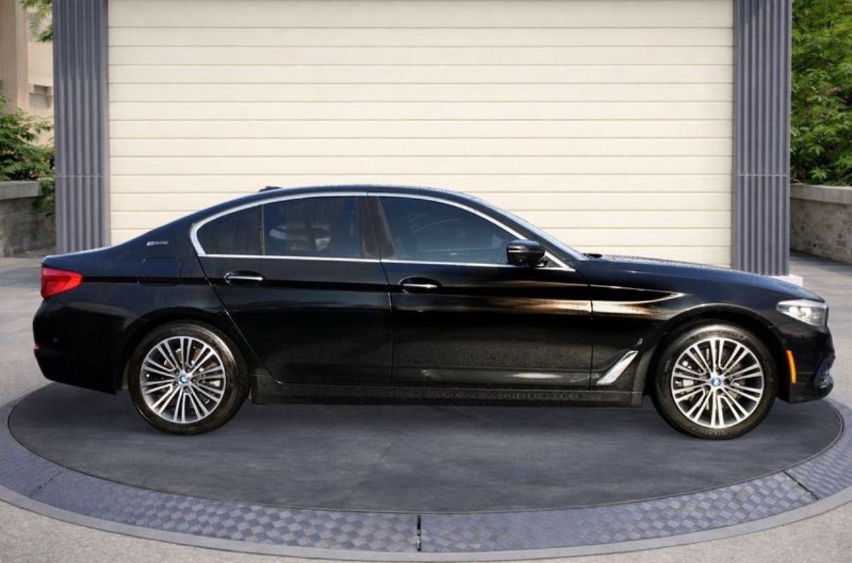 Used 2018 BMW 530e xDrive image 8