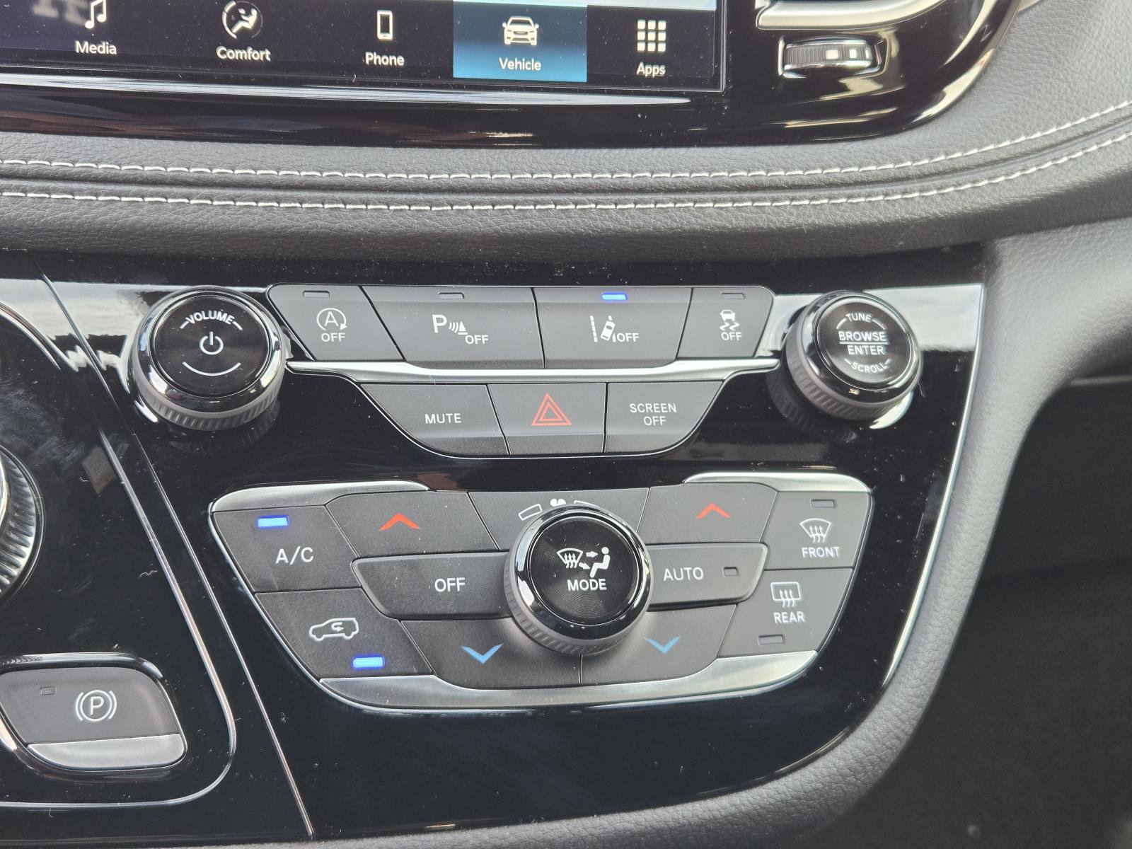 New 2026 Chrysler Pacifica Select image 15