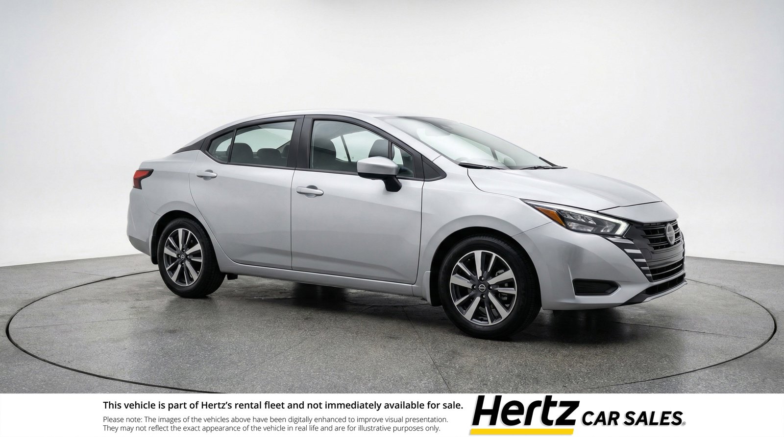 Used 2025 Nissan Versa SV image 1