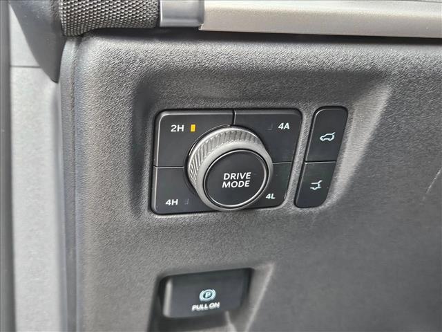 Used 2025 Ford Expedition Max Active AWD/4WD image 25
