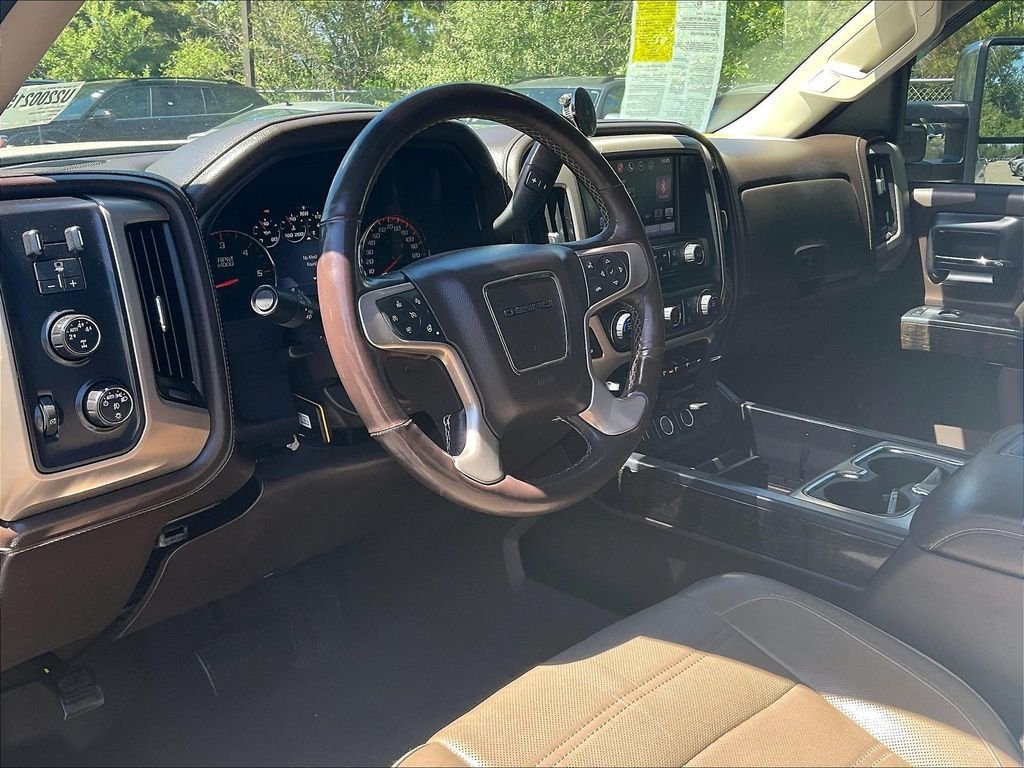 Used 2015 GMC Sierra 1500 Denali w/ Driver Alert Package AWD/4WD image 7