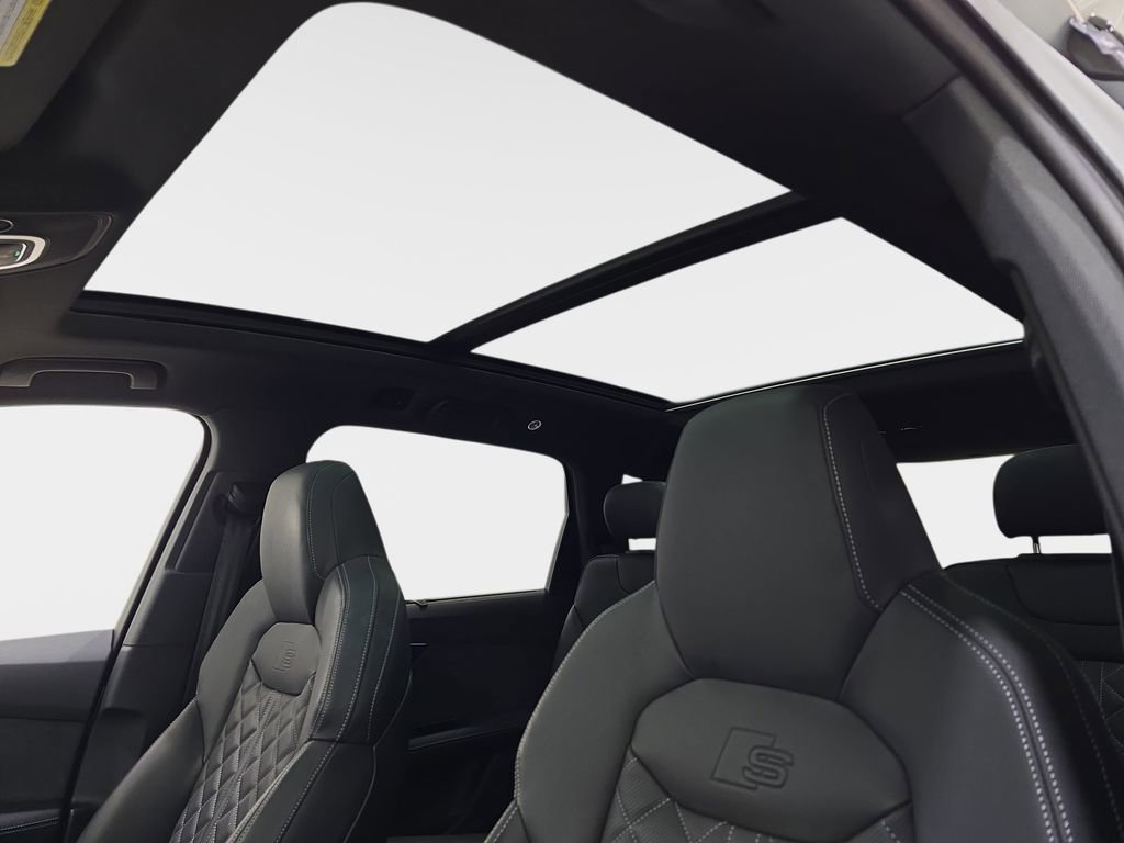 Used 2023 Audi SQ7 Prestige AWD/4WD image 33