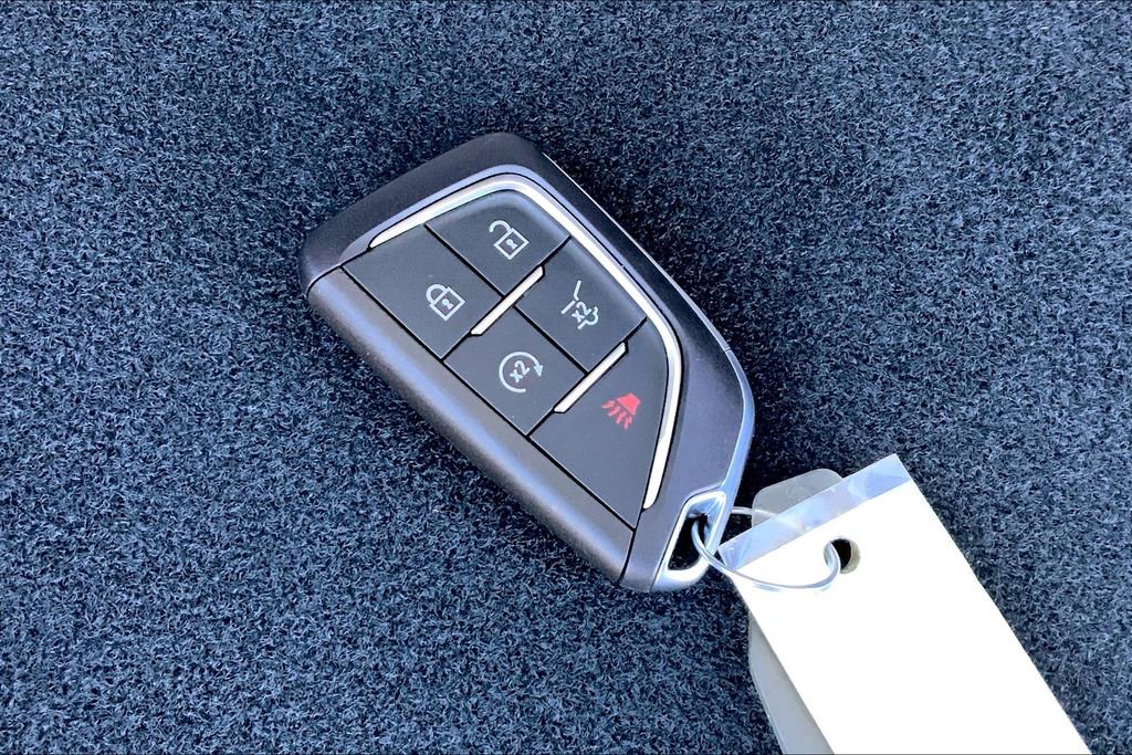 New 2025 Cadillac Lyriq Luxury image 37