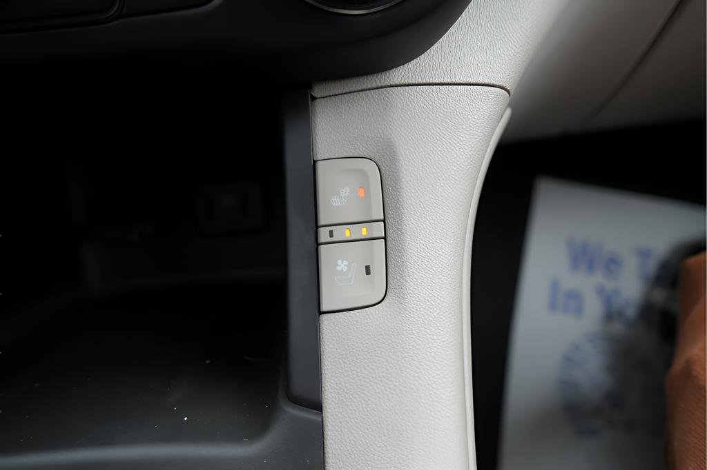 Used 2018 GMC Acadia Denali w/ Technology Package image 43