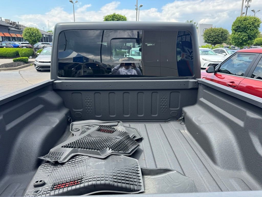 Used 2020 Jeep Gladiator Sport w/ Quick Order Package 24S AWD/4WD image 6