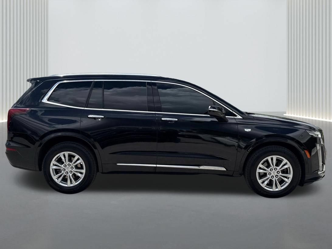 Certified 2024 Cadillac XT6 Luxury FWD image 5