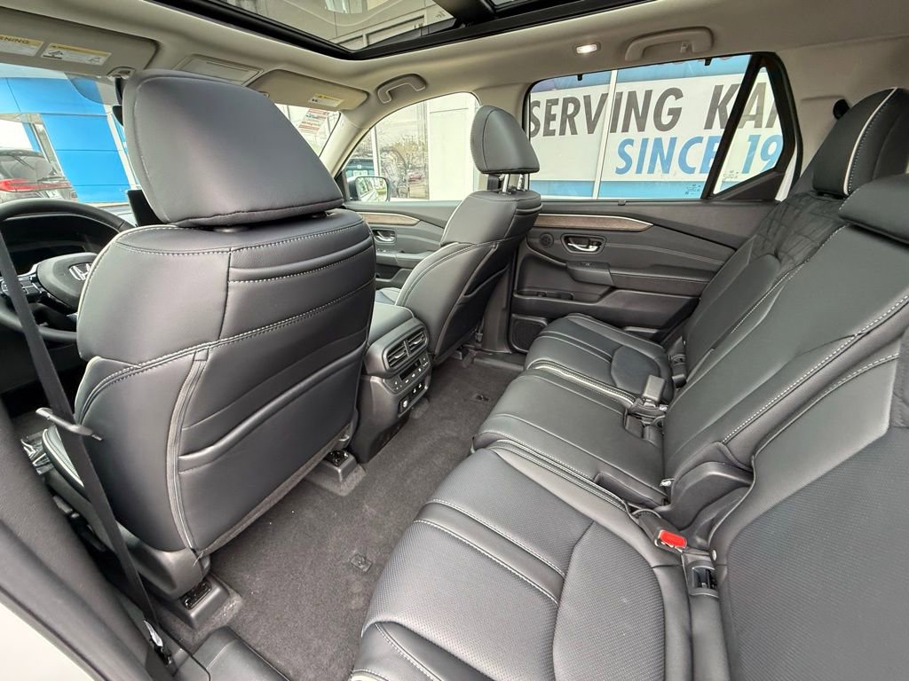 New 2026 Honda Pilot Elite image 9